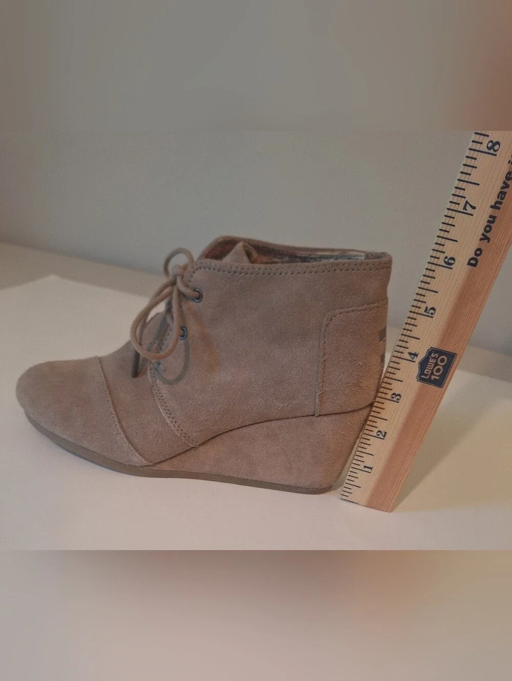 Toms Desert Wedge Taupe Suede Booties Size 8